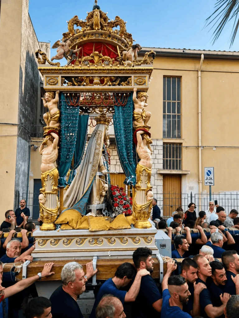 Photos (9)